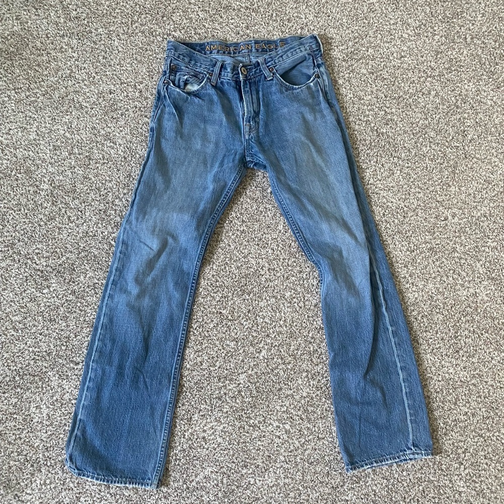 Men’s American Eagle blue jeans